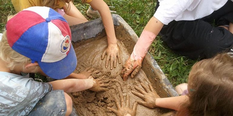 Enduits de finition terre, (32260 Louslitges) - Oïkos, la Maison, son ...